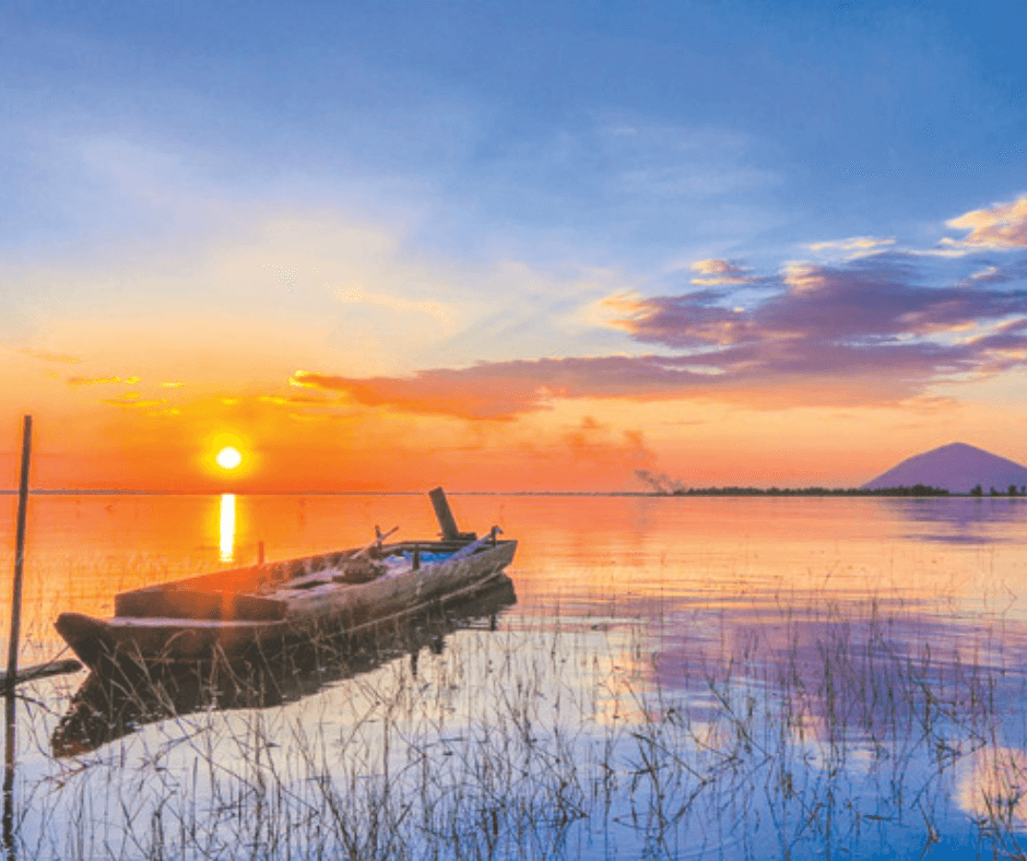 Hồ Dầu Tiếng cắm trại tuiriviu
